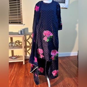 Embroidered pant suit Punjabi Pakistani Indian